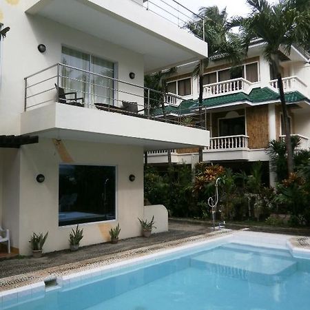 Beachcomber Resort Balabag  Exterior photo