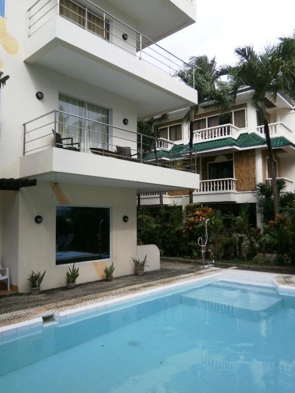 Beachcomber Resort Balabag  Exterior photo